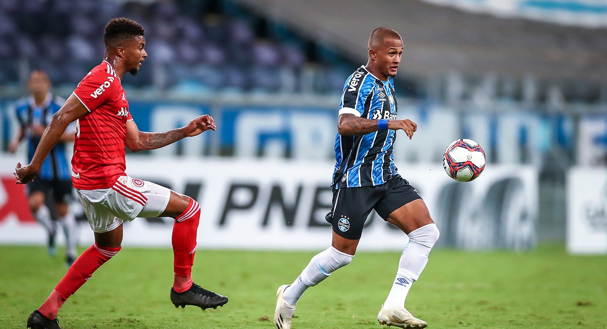 Con Paolo Guerrero, Internacional cayó 1-0 en su visita a Gremio por la fecha 9 del Campeonato Gaúcho